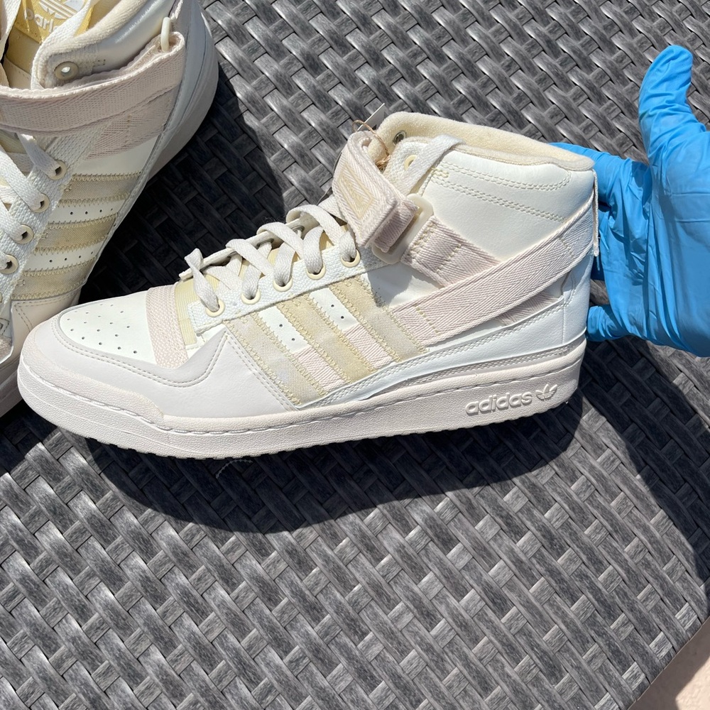 Forum Mid Parley Adidas Sneakers in Cream and Off-White - Picture 7 of 13
